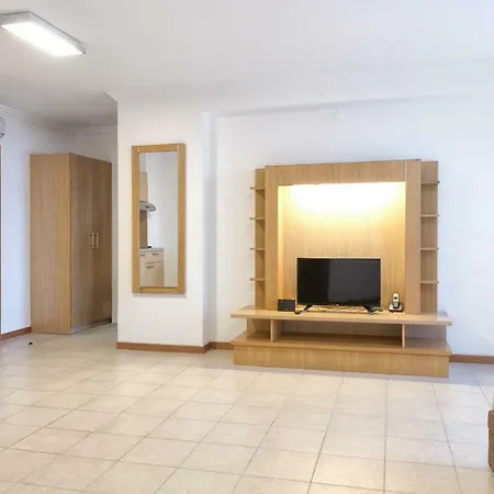 Private In Emerald Apartment *